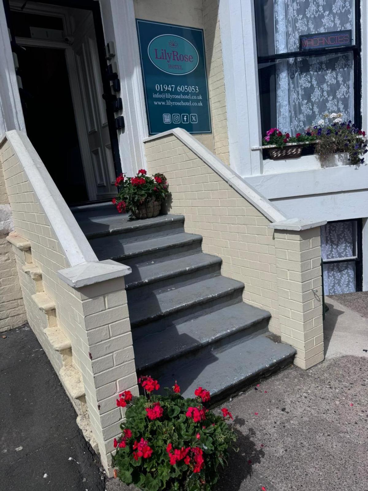 Lilyrose Hotel Whitby Extérieur photo
