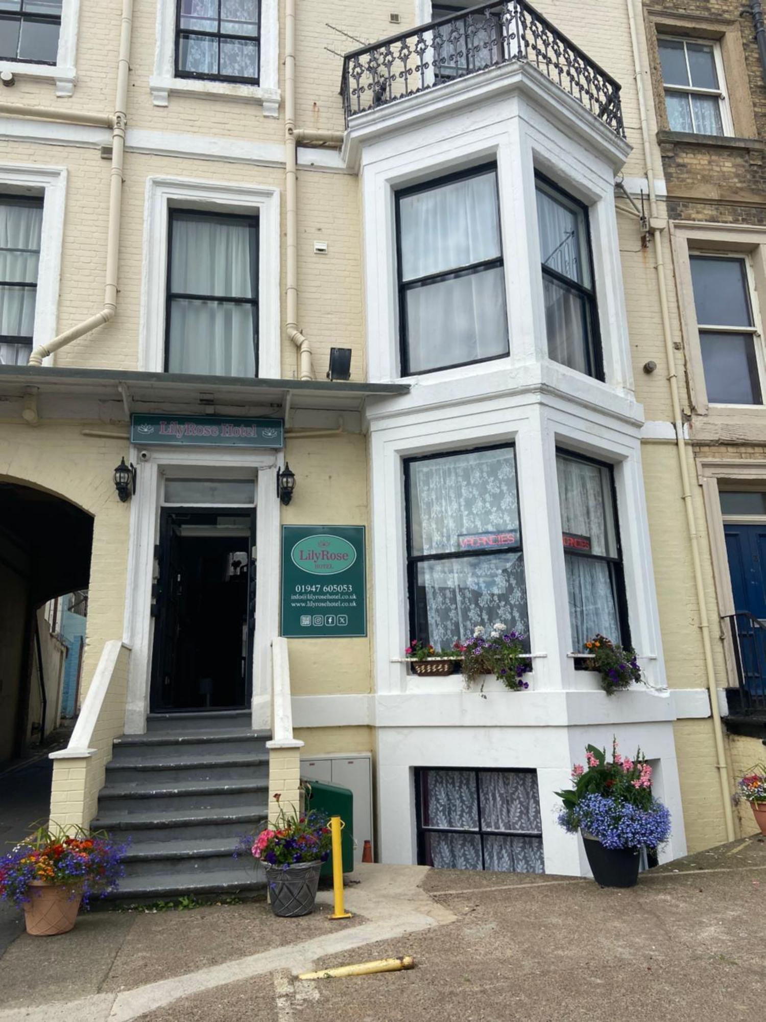 Lilyrose Hotel Whitby Extérieur photo